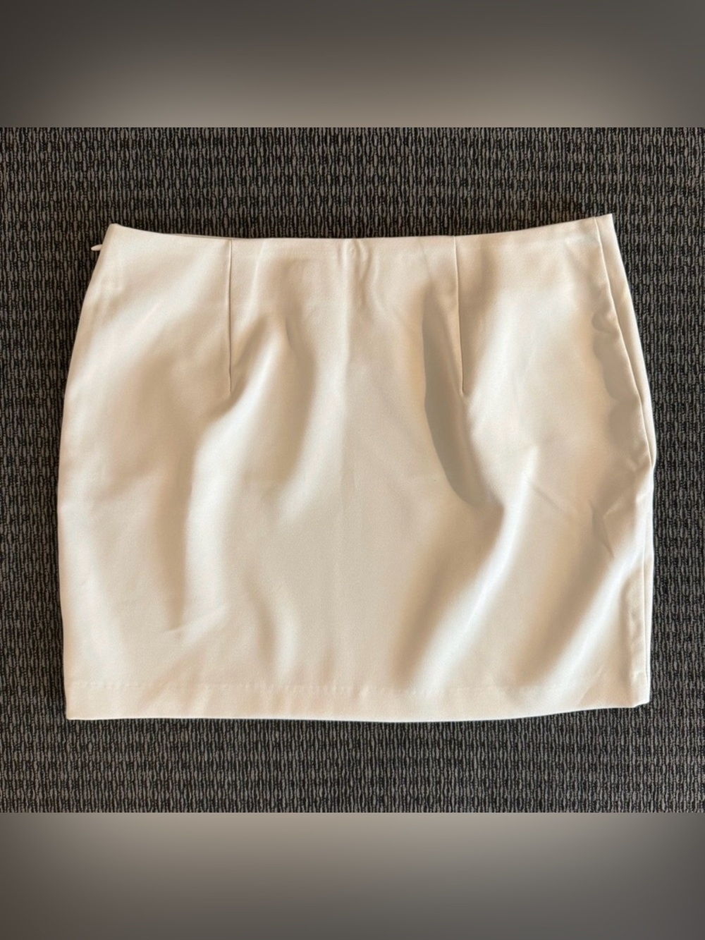 NWOT NA-KD tailored cream mini skirt